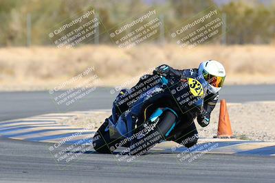 media/Jan-09-2022-SoCal Trackdays (Sun) [[2b1fec8404]]/Turn 6 (1035am)/